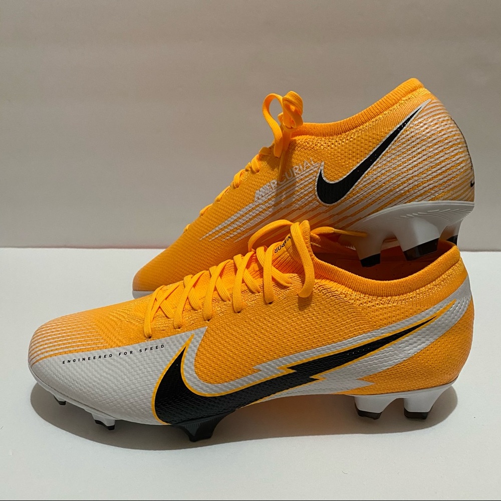 Nike Mercurial Vapor 13 Pro Soccer Cleat